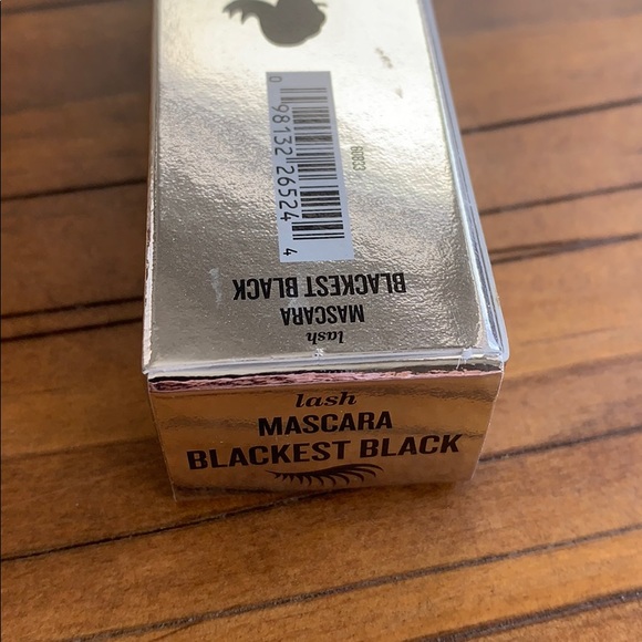 Buxom Lash Volumizing Mascara - Picture 5 of 7